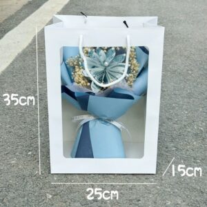 浪漫天空藍「有錢花」： 寓意滿分，送女友的創意生日禮物！（真鈔600）